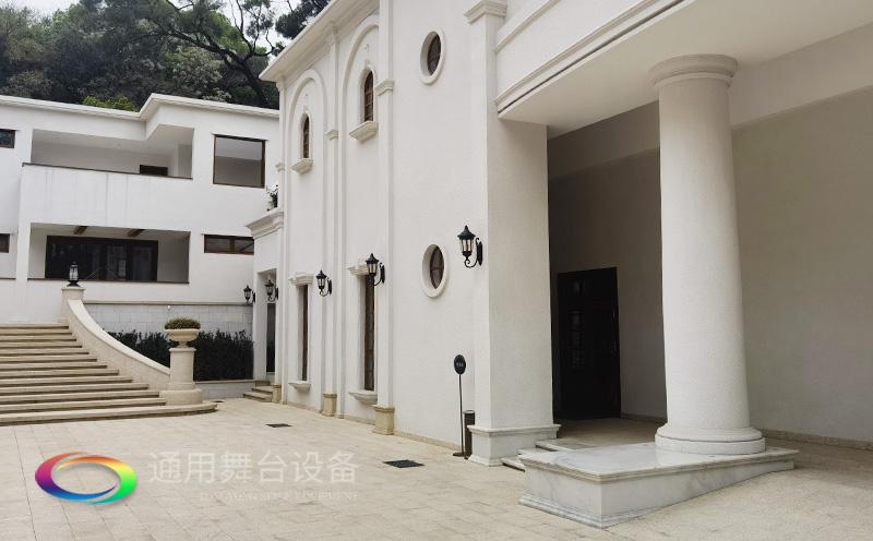 泰州通用舞臺設(shè)備、舞臺吊桿幕布承建廣州南方劇院舞臺項(xiàng)目